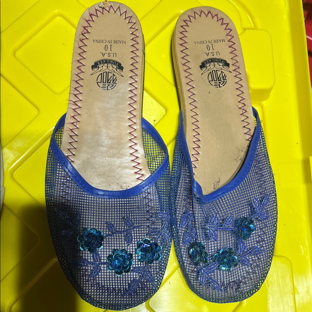Blue Embroidered Women's Slip-On Shoes